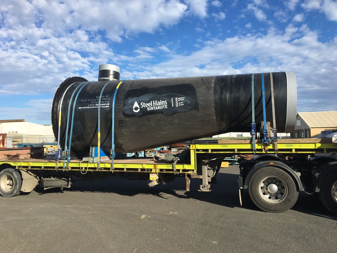 Fabricated steel pipeline fitting