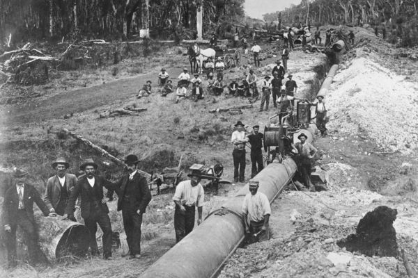 Steel Mains historical pipeline photograph